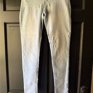 SO Women's Light Wash Skinny Jeans